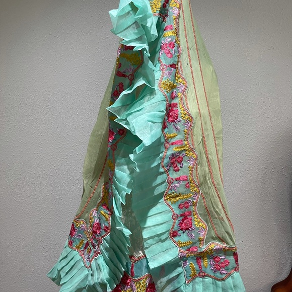 Pakistani dress - Picture 8 of 10